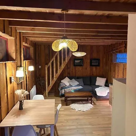 La Foret Du Domaine Des Aguiles Сasa de vacaciones Nistos