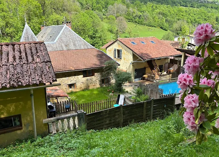 Semesterbostad La Foret Du Domaine Des Aguiles Nistos