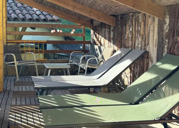 La Foret Du Domaine Des Aguiles Nistos